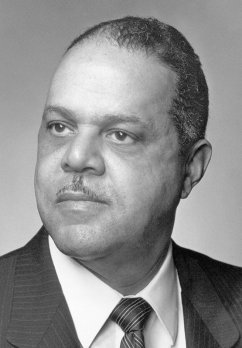 Black-and-white portrait of William "Bill" Bromery, former chancellor of U-Mass Amherst and geoscientist